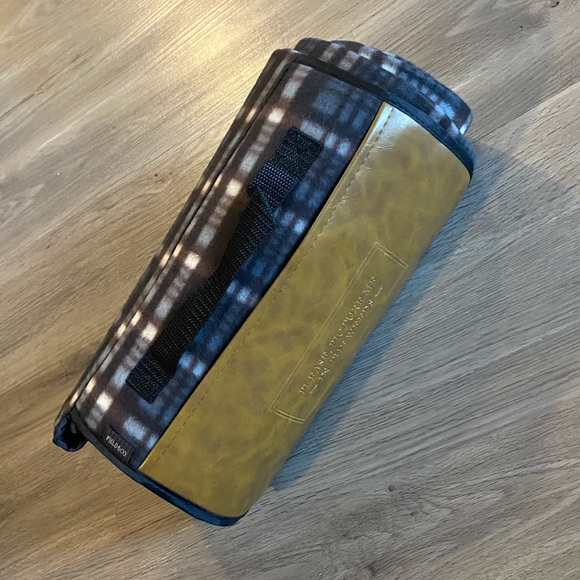 NEW Taylor Swift Picnic Blanket - Picture 3 of 5